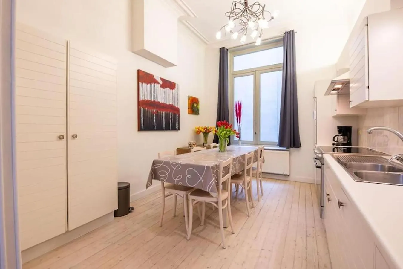 Holiday home Spacious 7-Bed House In Oostende City